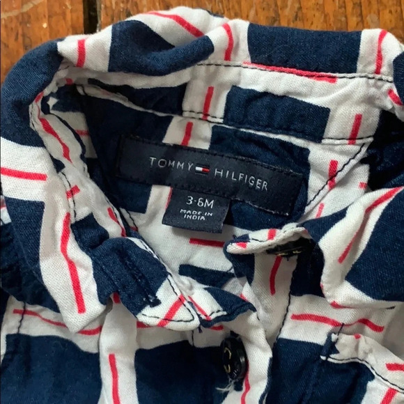 Tommy Hilfiger 3-6 month girls short sleeve button up dress - Picture 2 of 2